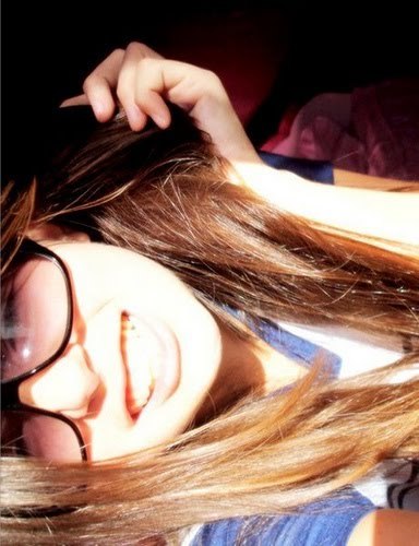 segue ;; eu sou legalls eu sigo de volta u_u*
       Camily Beliber , haha s2'  ∞