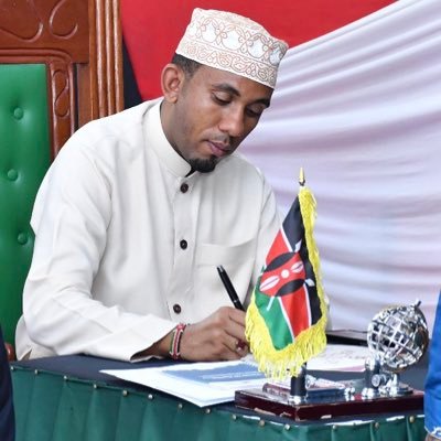 The Pride Of Lamu, President Lamu Youth Assembly, Member of the Youth Senate Kenya. Executive advisory Council PAN AFRIKAN RENAISSANCE.🇰🇪🇳🇦🇺🇬🇪🇹🇹🇿