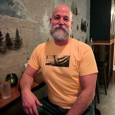 Hot Fucking Daddy Man in Seattle. Here to entertain the gentlemen. Look for my scenes on https://t.co/bOpkgU5joy (He/Him/His/Daddy)