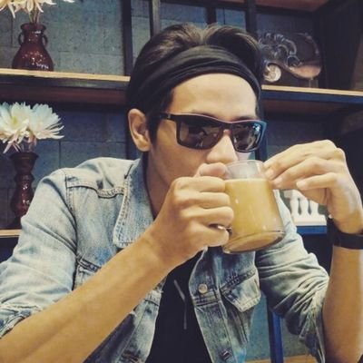 Ardie_Boi's profile picture. Satu sisi