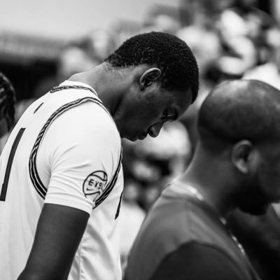 NoahBarnett12's profile picture. #GodFamilyBasketball 6’8 •uvm • freshness190@gmail.com