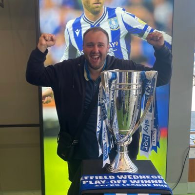 Big @swfc 🦉fan. Play football for the @AcademyDerek⚽️. Tour maker for the Tour De France 2014. My motto: Get out and enjoy life.