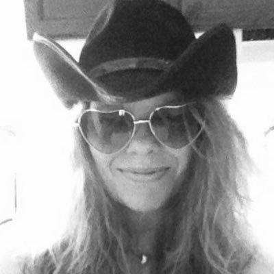 🤘🏽Metallica lover Highly allergic to bullshit and I curse 👉🏽I BLOCK PEOPLE WHO SEND PRIVATE MESSAGES👈🏽 Peace ‘n love from Canada✌🏽🇨🇦✌🏽Also on Bluesky