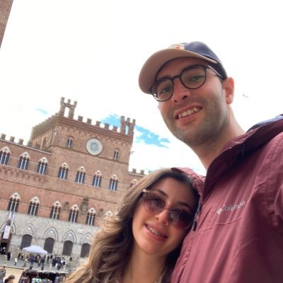 akaoglua's profile picture. 