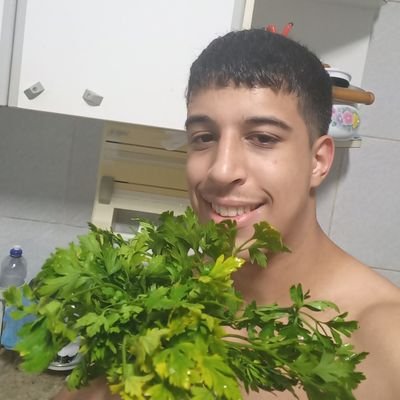 Jamalcrispim's profile picture. quem usa twitter tem q morrer ,exceto eu