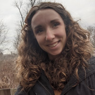 CarolineLoosyay's profile picture. Opinions are my own | she/they