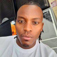 sir white (@aronmweu) 's Twitter Profile