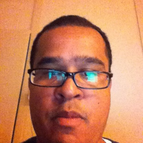 renomartis's profile picture. 