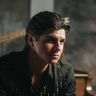 Country Artist | Songwriter • Kentucky Bred, Nashville Living • Listen to #WaterItDown NOW! 🔥 👇 #DavidTuckerJams