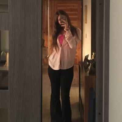 sooficarv_'s profile picture. Just live 🌷☀️ 17 ….