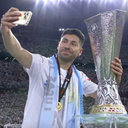 jjlopez102's profile picture. 