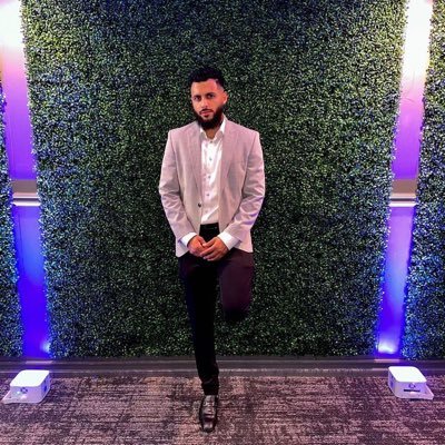 3awaOf's profile picture. Shoes before hoes