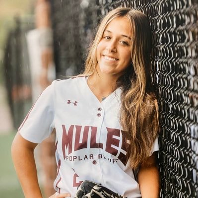 AValenzuela2026's profile picture. Poplar Bluff HS•2026 •#11 •2-Sport Athlete• Softball-CF/Util (Var.Starter)•Basketball •avalenzuela2026@yahoo.com •5738726220• GPA- 3.8