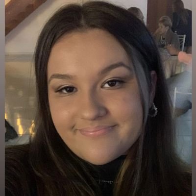 aanaliviaasr's profile picture. @anali_asr