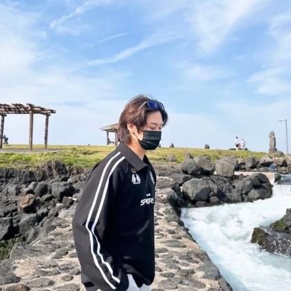 sourjico's profile picture. 