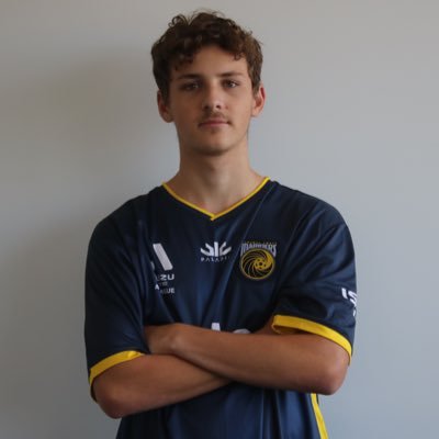 I’m just there | Former E-League Player for @CCMariners 🎮