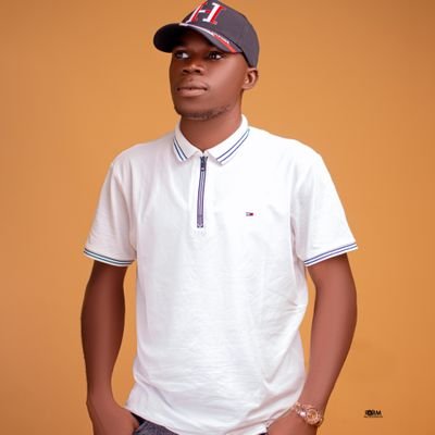 BenjaminShange's profile picture. my life.