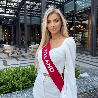 ThomaHolly's profile picture. Lazy is such an ugly word, I prefer to selectively participate.