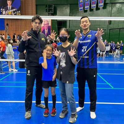 二児のオカン(OvO)バレーボール。相撲。 RIZER、 (「°ཀ°)「ガウラー、虜。ビールが好き。月経随伴性気胸。看護助手。