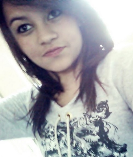 Tô me afastando de tudo que me atrasa, me engana, me segura e me retém. Tô me aproximando de tudo que me faz completo, me faz feliz e que me quer bem.(...)