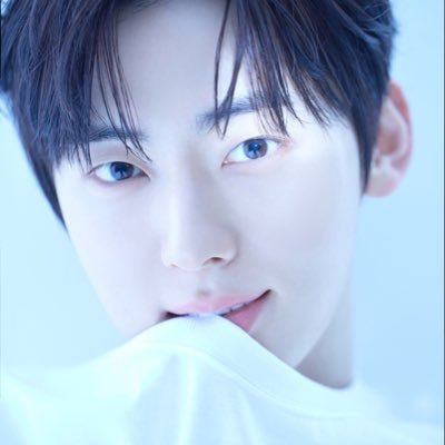 (AN UPDATE ACCOUNT) Let us show our love 🧡 and support for Soloist and Actor @MINHYUN_PLEDIS. #HWANGDO ONLY🍑