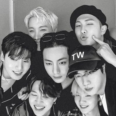 _choigelaxxi's profile picture. ᴬ ⁵²⁻ᴴᵉʳᵗᶻ ᵂʰᵃˡᵉ                                                                   
방탄소년단 = 𝑴𝒚 𝑨𝒏𝒑𝒂𝒏𝒎𝒂𝒏