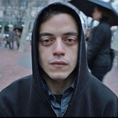 H3lli0t's profile picture. Undefined