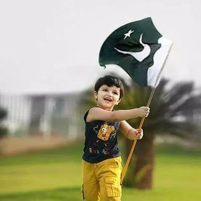 Zararkhan5023's profile picture. مجھے غیر اللہ کا کوئی خوف نہیں کیونکہ میرے دل میں لَآ اِلٰہَ اِلَّا اللہ بستا ہے