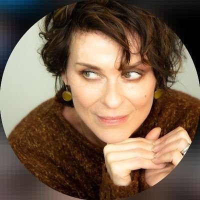 The official Fan feed for the singer Lisa Stansfield