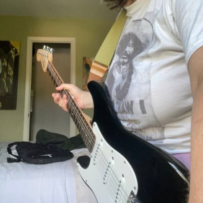 hotchipkween's profile picture. 🇲🇽🌈they|them• Where does your art come from?