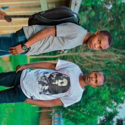 Emmanuel99381's profile picture. Education is master 🗝