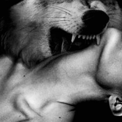 PR | pareja jóven exhibicionista | arte y nudismo | contenido exclusivo | cuenta manejada por ambos |