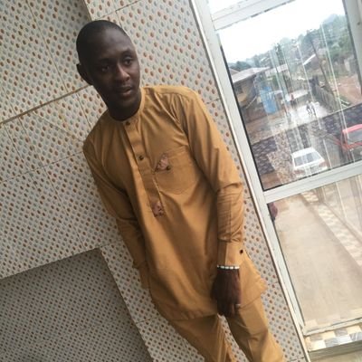 Simple 💯
God is the ultimate designer, love designing, a uiux and graphics designer