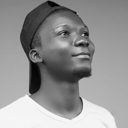 madjidboukari7's profile picture. Brand Designer | Graphiste