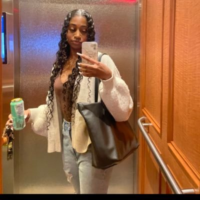 iminluvwrayda's profile picture. 