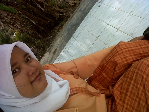 ismiati_dian's profile picture. I'm just ordinary person, not angel, and mentions for follback