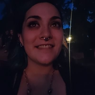 Energetic & Awkward | Lorcana, Art & Gaming Lover | D&D enthusiast |
Commissions & Business to creationsbyadorabelle@gmail.com