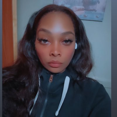 sinceramentemex's profile picture. Muvvaa 🖤 Namaste Bitches 🙏🏽 Lo real que cruzarás 😘🤍 Aries ☀️ Capricorn🌙 Aries ⬆️ 🔮