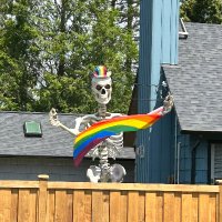 a haunted house of gay trauma(@mordantivore) 's Twitter Profile Photo