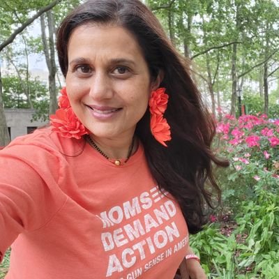 NYC PublicScl MathTeacher & Parent • 3kidswTLOML • CB9 • @momsdemand #Climate #ReproJustice #CivicED #VotingRights #BLM #FinancialLit 
• Views my own • She/her