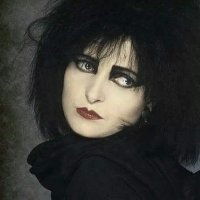 eva crow (@cl0veins) 's Twitter Profile