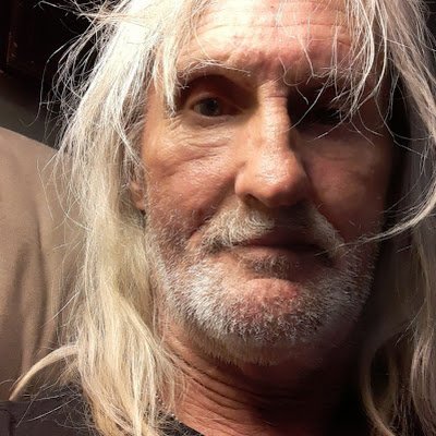 Poetsilverfox's profile picture. 