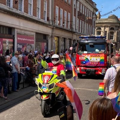 Welcome to the official twitter account of North Yorkshire Fire
and Rescue Service LGBT+ Network.

Always dial 999 in an emergency.