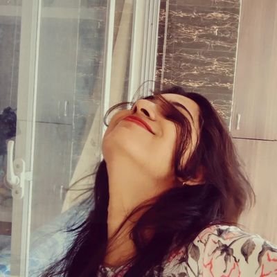 aForambika__'s profile picture. N a m a s t e🕊️