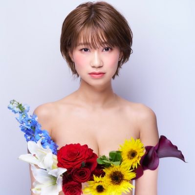 ななせ結衣 写真展 『tilt7』 を開催致します 。 会期: 6/26(月)~ 7/2(日)11:30-20:00 ( 最終日 18:00) 会場:gallery feles omotesando 東京都渋谷区神宮前3-18-26 入場無料
