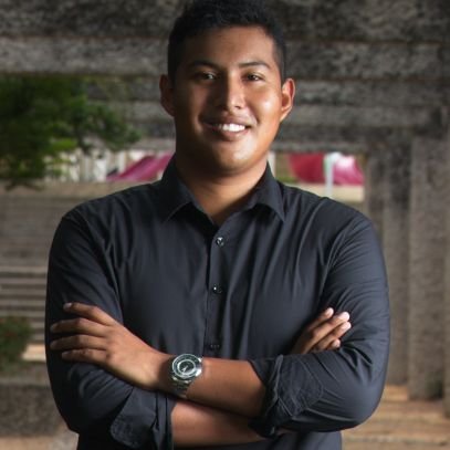 Estudiante de la Lic. en Cs. de la Educación.//Fotógrafo de Oficio.//Panadero de Familia.//Tabasqueño.