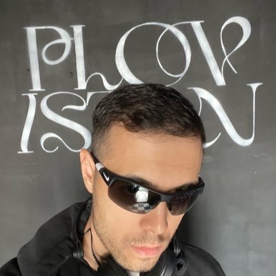 liluziibek's profile picture. connecting people in Central Asia  https://t.co/XxK5HvVoVS