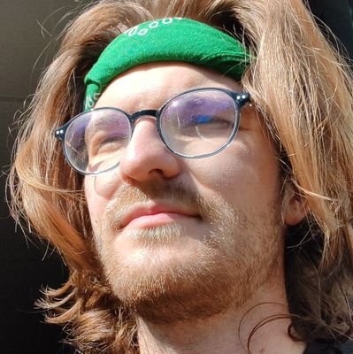 Beat Saber, shitpost & autres joyeusetés. Oh et des planètes qui tournent aussi : https://t.co/qAsdzVywv2.