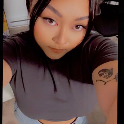 jaileneG's profile picture. Wtf