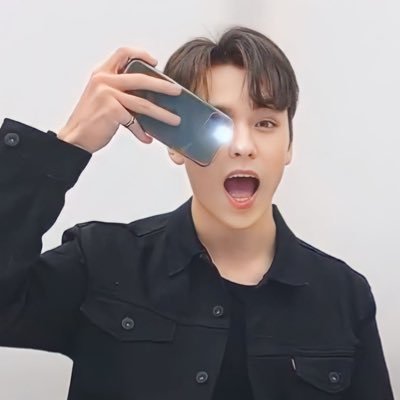 chwezelin's profile picture. in love with seventeen so damn much